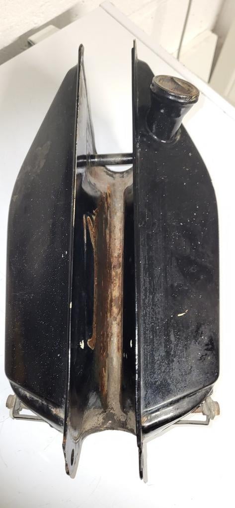 Honda camino Tank, Fietsen en Brommers, Brommeronderdelen | Oldtimers, Ophalen of Verzenden, Zo goed als nieuw, Tank, Overige merken