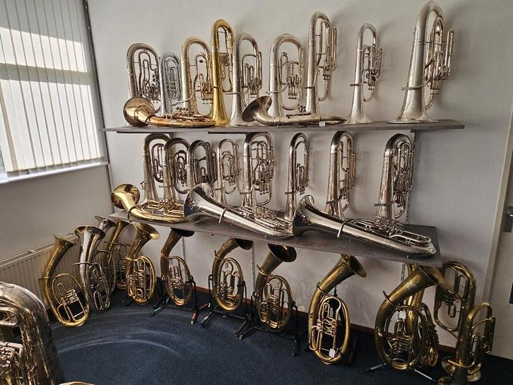 Nous avons différents barytons (ovales) en stock, Musique & Instruments, Instruments à vent | Tubas, Utilisé, Autres types, Enlèvement