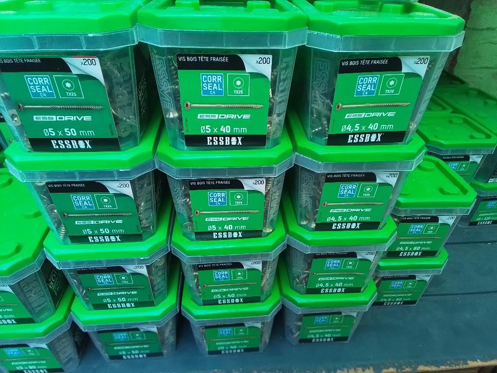 Set houtschroeven (zie foto's): 5 euro per doos, Ophalen, Schroeven