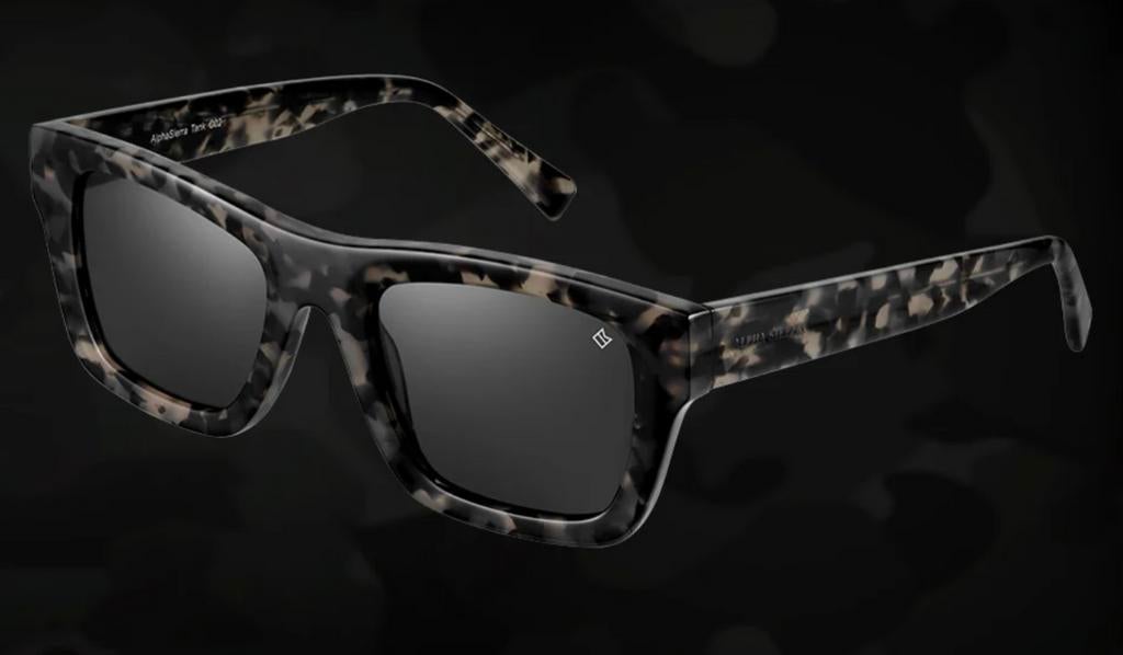 LUNETTES DE SOLEIL ALPHA SIERRA TANK VAUT179€! 💯%NOUVEAU !, Bijoux, Sacs & Beauté, Lunettes de Soleil & Lunettes | Hommes, Neuf