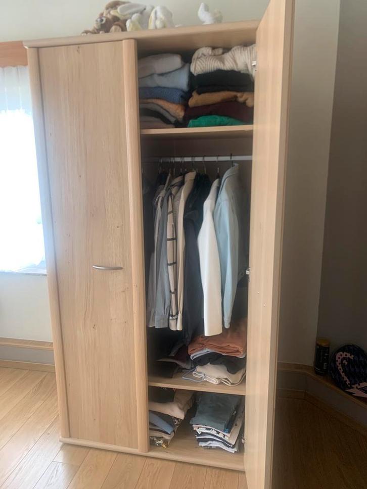Klerenkast en bureau, Huis en Inrichting, Kasten | Kleerkasten, Gebruikt, Ophalen