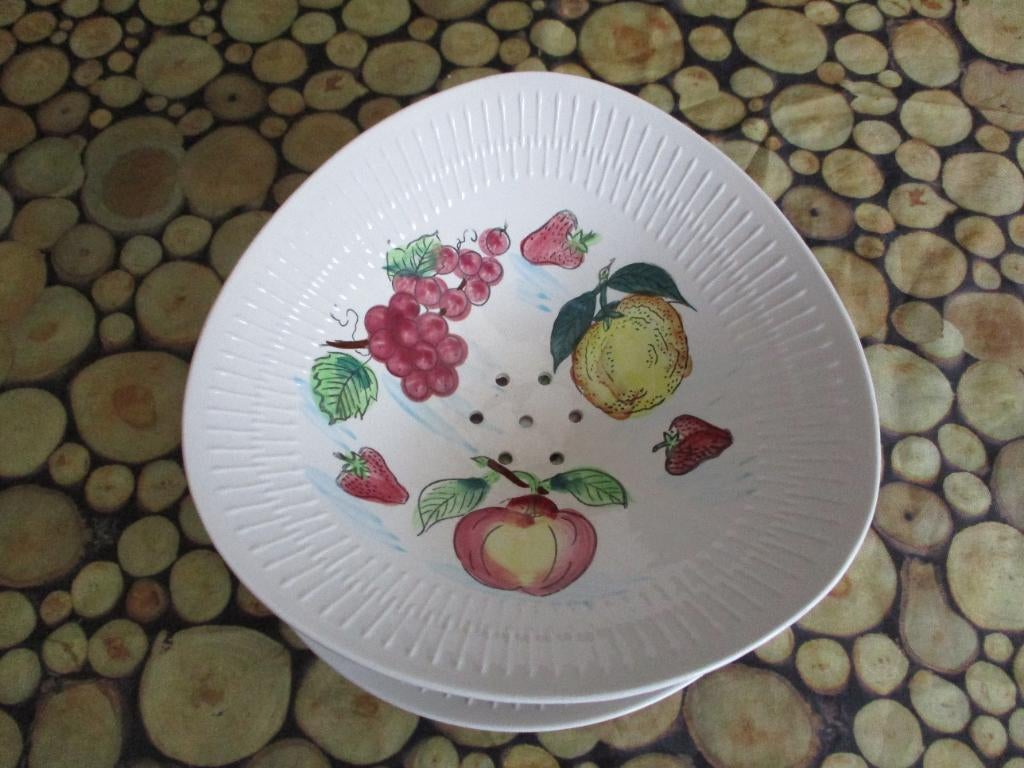 (fruit)vergiet met onderbord, Ophalen of Verzenden, Zo goed als nieuw