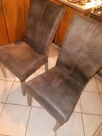 Twee stoelen van leder achtige suède stof., Huis en Inrichting, Stoelen, Ophalen of Verzenden, Stof, Twee