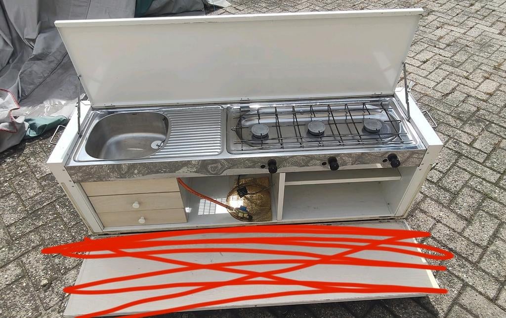 Trigano Bermkeuken / Campingkeuken (Luxe model), Ophalen, Zo goed als nieuw