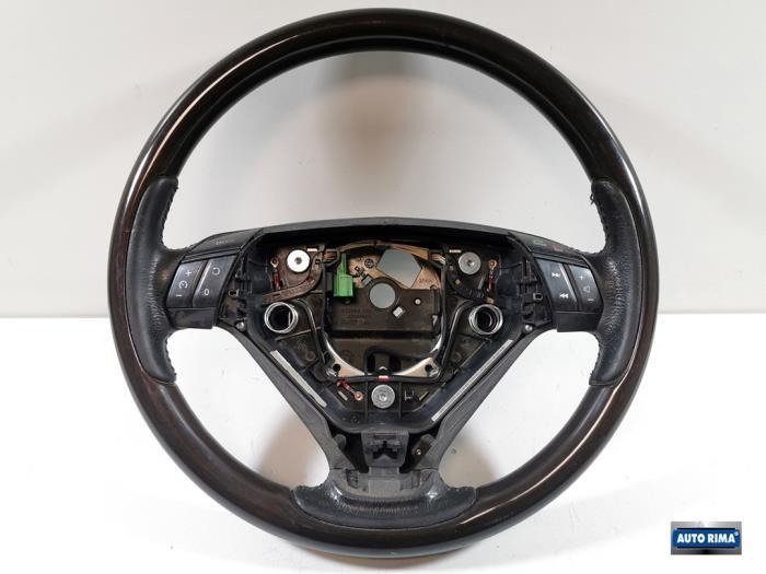 Volant d'un Volvo XC90, -, 3 mois de garantie, -, -