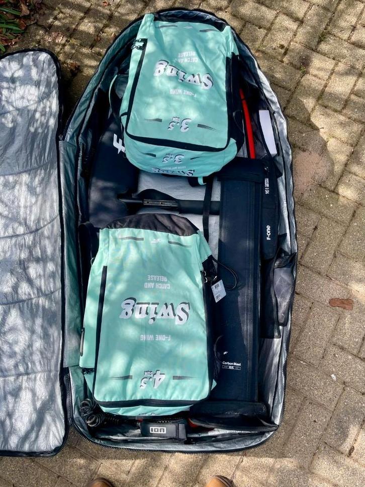 Complete F-One Wingfoil set (2xSwing v4, SK8, Rocket Wing S), Watersport en Boten, Wingsurfen, Zo goed als nieuw, Wingsurfset