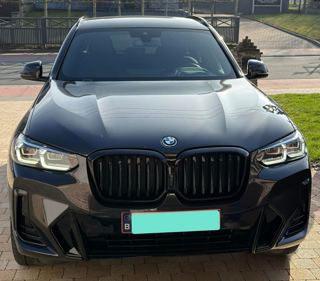 BMW X3 XDrive30e - 01/2022, Auto's, BMW, Automaat, 4 cilinders, Zwart, 5 zetels