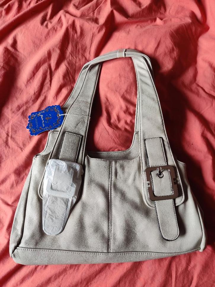 Nieuwe lederen handtas, grijs, Bijoux, Sacs & Beauté, Sacs | Sacs Femme, Neuf, Sac à main, Gris, Enlèvement ou Envoi