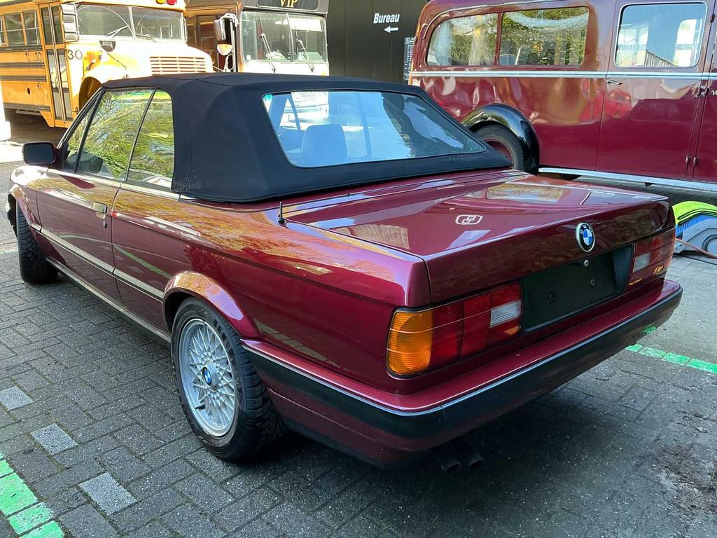BMW E30 320 Voiture particulière 1991, Autos, Achat, Entreprise, Boîte manuelle, Autre carrosserie