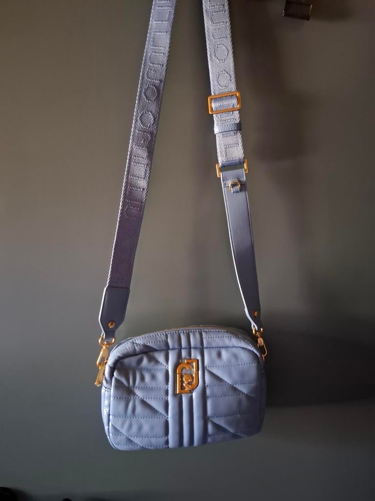 Splinternieuwe liu jo cross over, Handtassen en Accessoires, Tassen | Schoudertassen, Ophalen of Verzenden