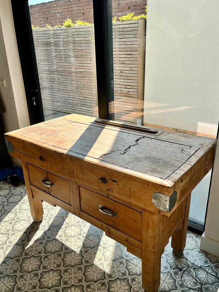 Prachtige oude slagersblok/hakblok, Huis en Inrichting, Tafels | Kaptafels, Gebruikt, Minder dan 100 cm, 100 tot 150 cm, Hout