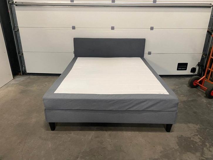 (36) grijs bed 160x200 met matras, Huis en Inrichting, Slaapkamer | Bedden, Zo goed als nieuw, 90 cm, Grijs, Ophalen
