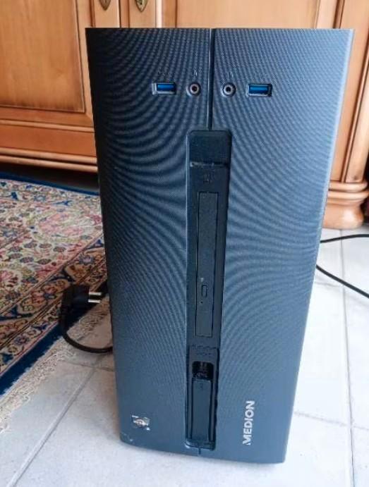 Multimedia PC Medion Akoya P32010 - 1TB, Informatique & Logiciels, Ordinateurs de bureau, Utilisé, 3 à 4 Ghz, HDD, 8 GB, Enlèvement
