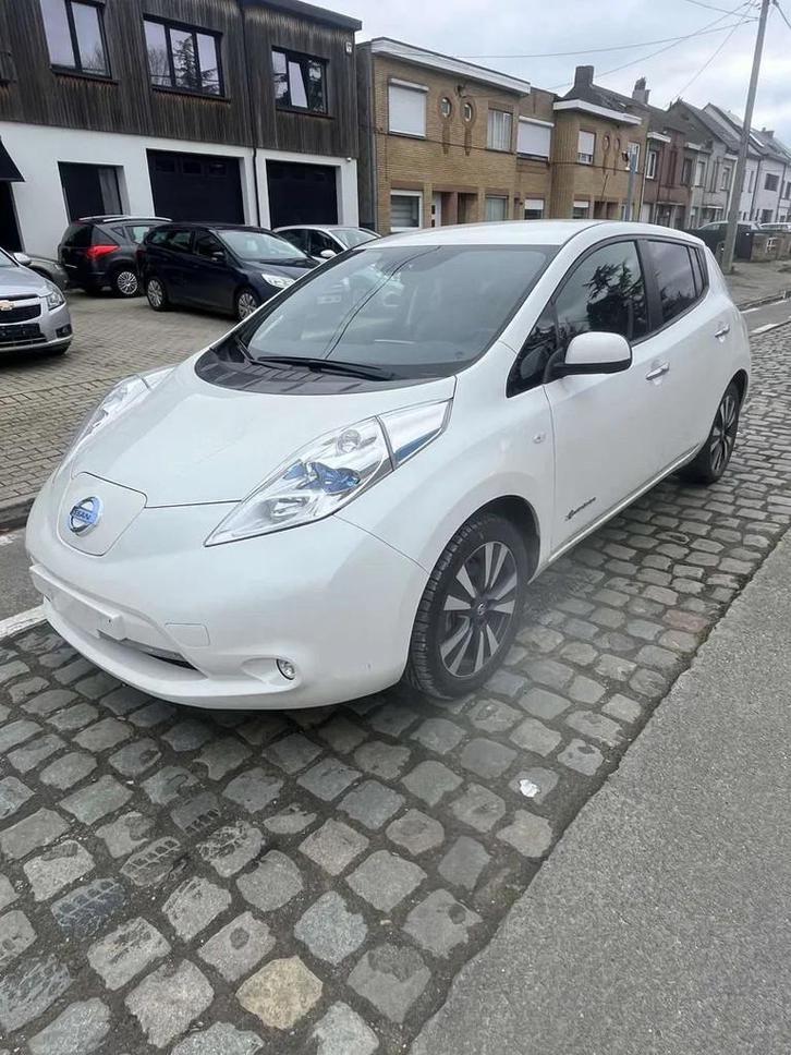 Nissan Leaf Leaf 30 kWh Tekna / NAV / CAMERA / LEATHER, Auto's, Nissan, Bedrijf, Te koop, Leaf, ABS, Achteruitrijcamera, Airbags