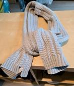 Écharpe Burberry en maille torsadée 100% coton - Gris perle, Enfants & Bébés, Enlèvement ou Envoi, Comme neuf