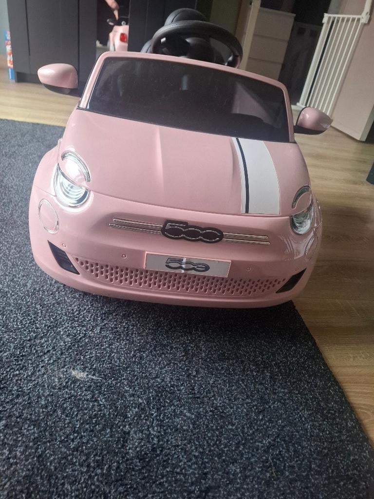 Roze Elektrische Fiat 500 Kinderauto, Kinderen en Baby's, Speelgoed | Buiten | Accuvoertuigen, Ophalen, Zo goed als nieuw