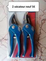 Secateur neuf, Ophalen