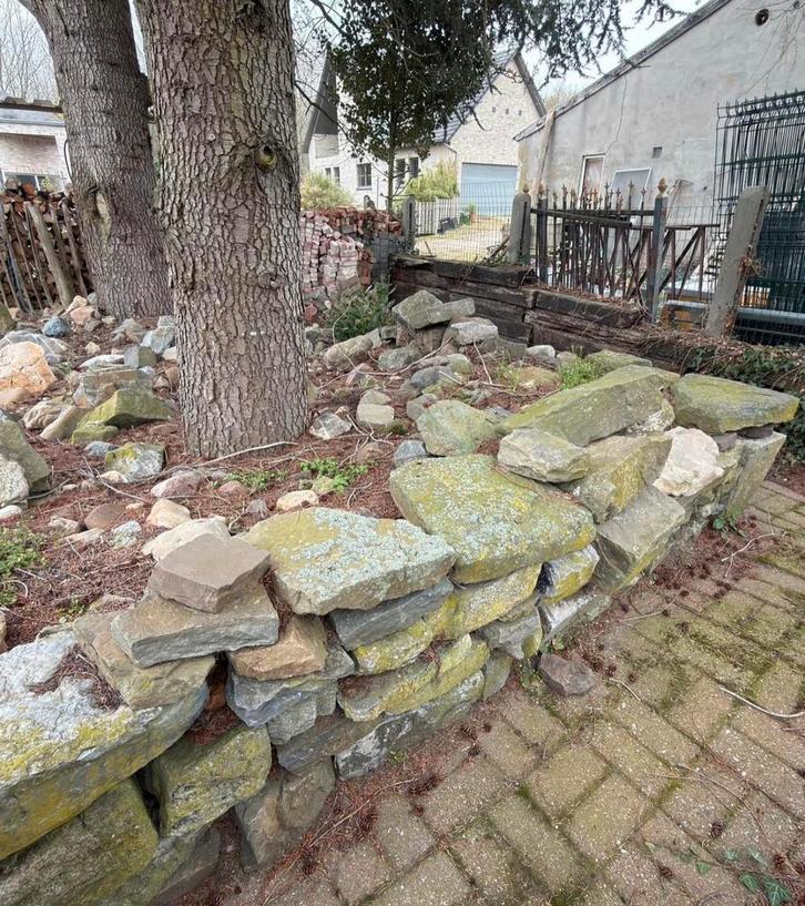 Vijver stenen GRATIS!!! Af te halen in Opitter ( Bree ), Tuin en Terras, Tegels en Klinkers, Gebruikt, Ophalen