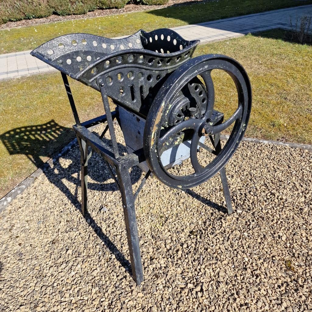 Te koop oude bietenmachine., Tuin en Terras, Ophalen
