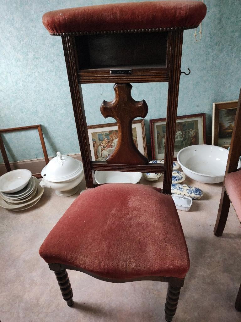 Kerkstoelen, Ophalen