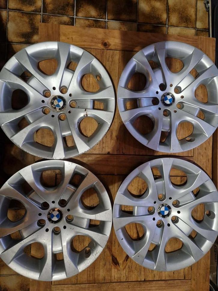 Lot de 4 enjoliveurs bmw 17 pouces, Autos : Divers, Enjoliveurs, Enlèvement ou Envoi