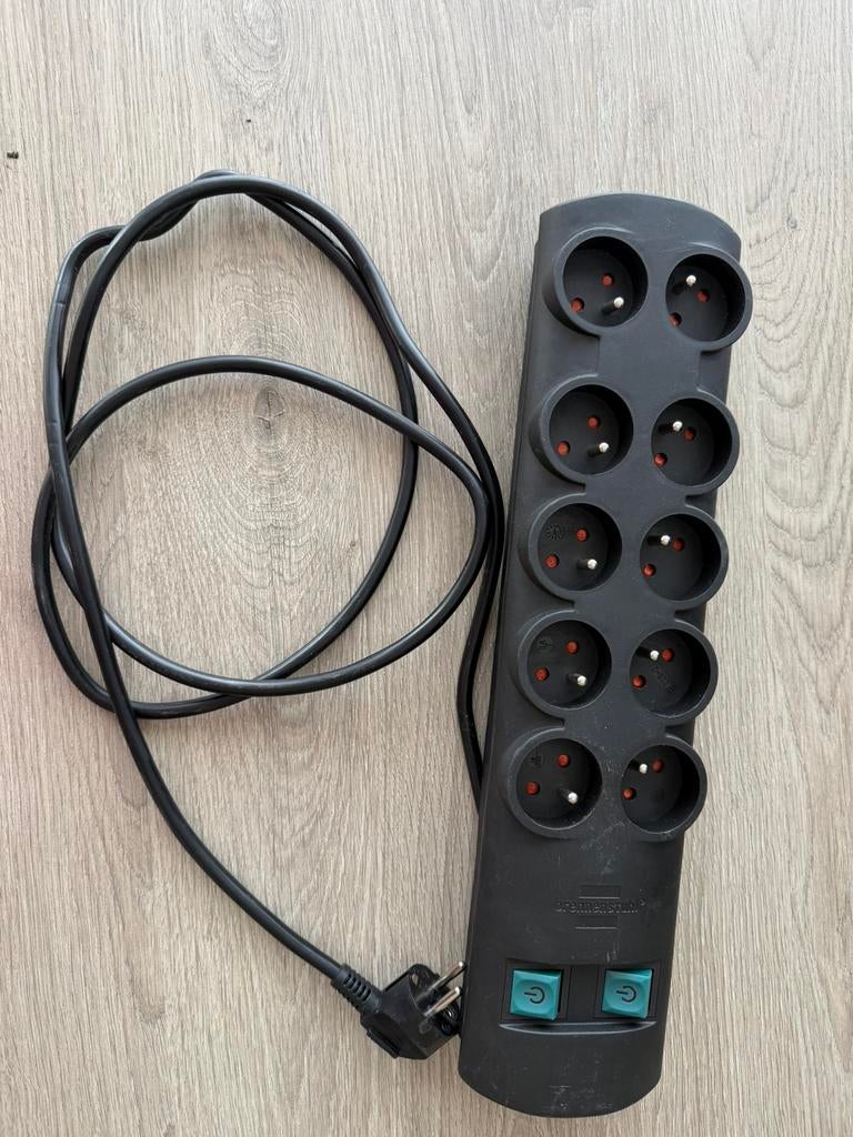 stopcontact  met 10 stuks in 1, Muziek en Instrumenten, Ophalen, Zo goed als nieuw