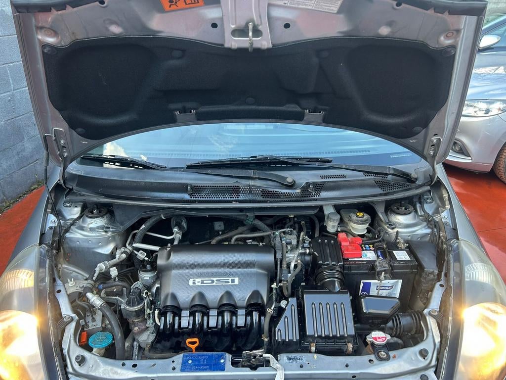 Honda jazz 1.4 ess airco avec contrôle 2900€, Auto's, Bedrijf, Elektrisch, Te koop