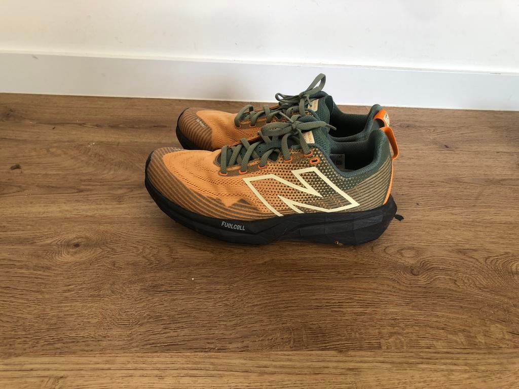 New balance, Sports & Fitness, Hockey, Enlèvement ou Envoi, Comme neuf, Chaussures