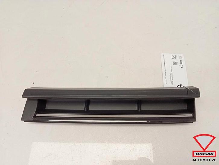 VW Passat B9 2024+ Grille kap voor bumper 3J0853711 Links, Auto-onderdelen, Carrosserie, Volkswagen, Gebruikt