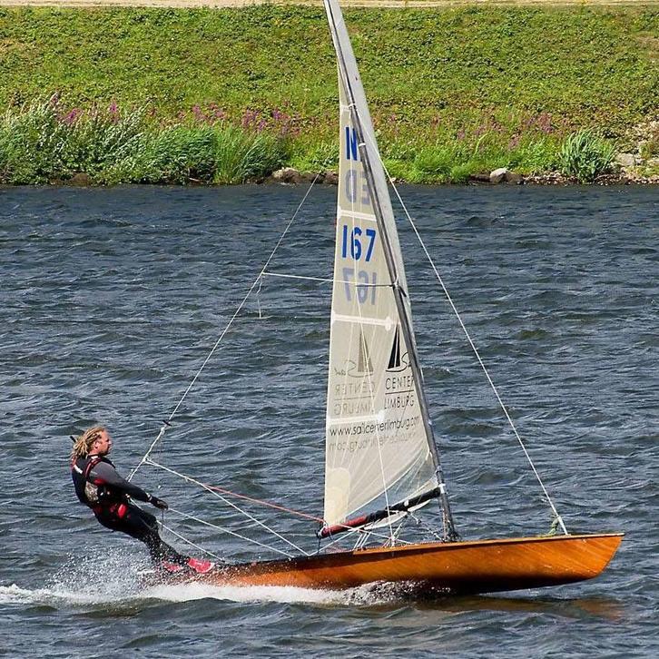 Hele mooie contender, vito bouwjaar ‘89 in wedstijd conditie, Watersport en Boten, Open zeilboten, Zo goed als nieuw, Ophalen