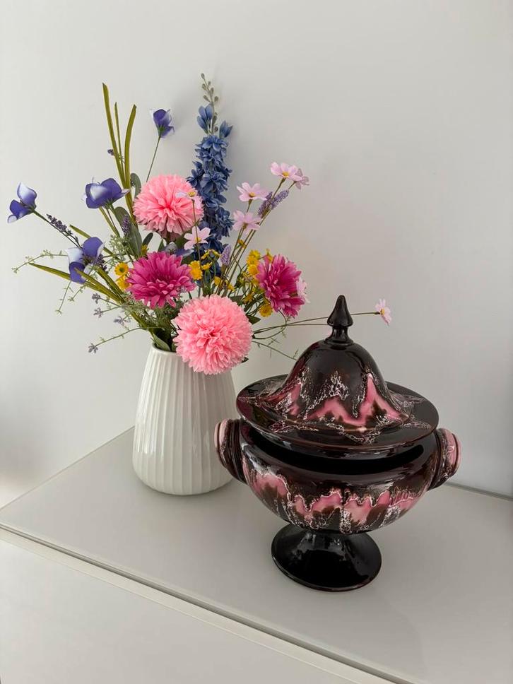 Grote Vallauris fat-lava sierpot met deksel uit de jaren ‘60, Antiek en Kunst, Antiek | Keramiek en Aardewerk, Ophalen