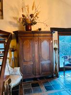 Antieke Luikse kleerkast/halkast 18eeuws., Antiek en Kunst, Antiek | Meubels | Kasten, Ophalen