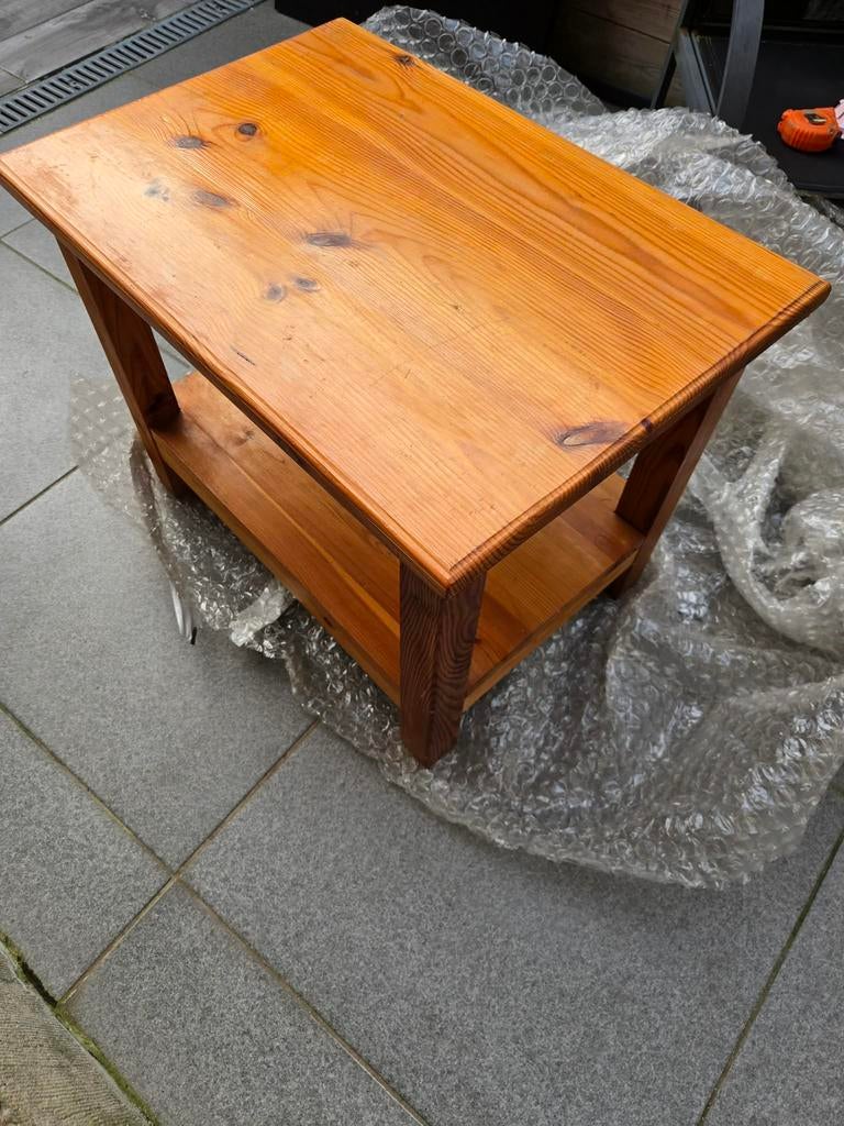Table en sapin impeccable, Maison & Meubles, Comme neuf, Enlèvement, 50 à 100 cm, Moins de 50 cm