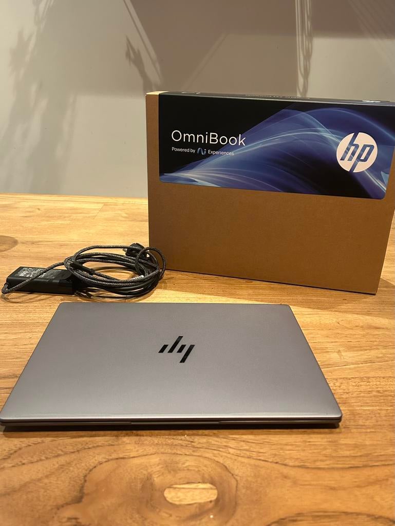 HP Omnibook X - Snapdragon X Elite - 32 GB RAM - SSD 1 TB, 14 pouces, Avec écran tactile, Comme neuf, 3 à 4 Ghz