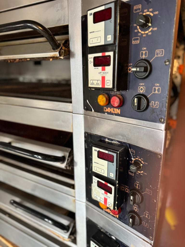 Vloeroven - patisserie - pizza, Ophalen, Gebruikt, Bakkerij en Slagerij