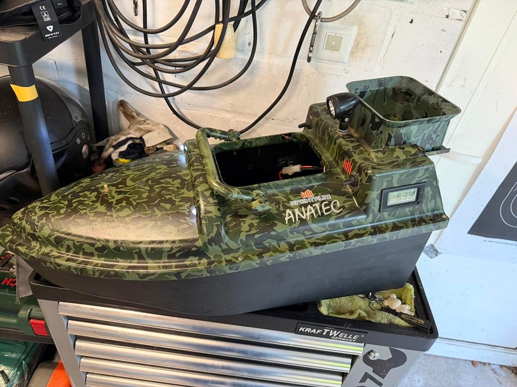 Voerboot anatec, Ophalen, Zo goed als nieuw