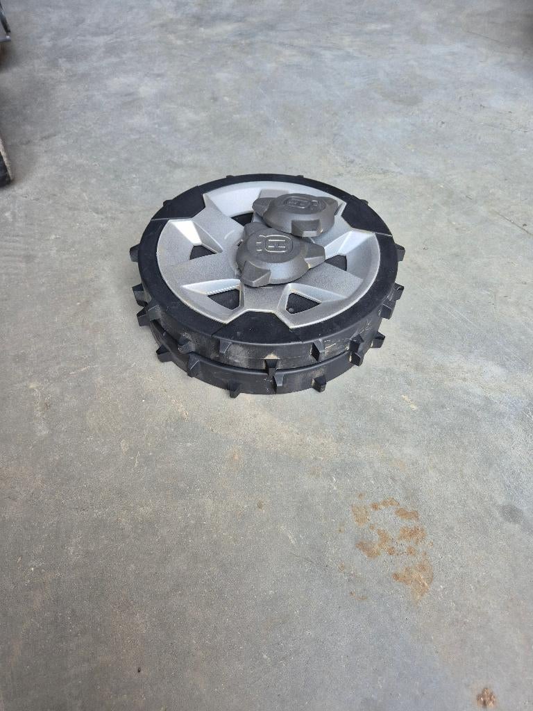 husqvarna 330X wielen, Ophalen, Zo goed als nieuw, Husqvarna