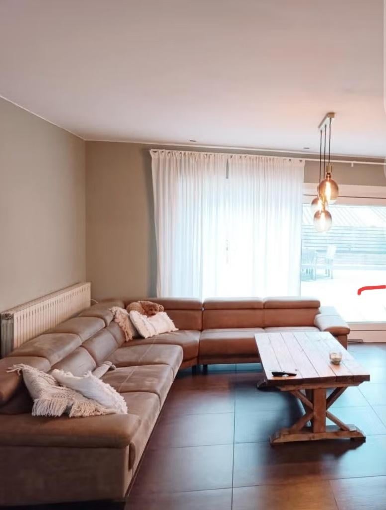 Groot cognac hoeksalon, Ophalen, Zo goed als nieuw