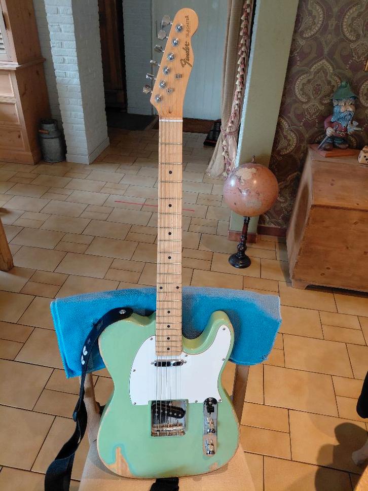 3 Gitaren en versterker⁰, Muziek en Instrumenten, Snaarinstrumenten | Gitaren | Elektrisch, Zo goed als nieuw, Solid body, Overige merken