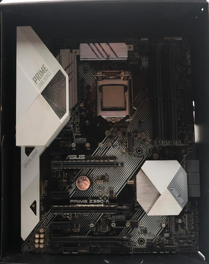 i9-9900K & ASUS Z390-A, Computers en Software, Processors, Gebruikt, 8-core, 4 Ghz of meer, Ophalen