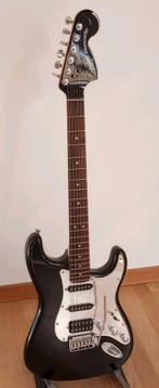Squier Indonesia 2014 with mirror pickguard, Enlèvement ou Envoi, Utilisé, Solid body, Fender