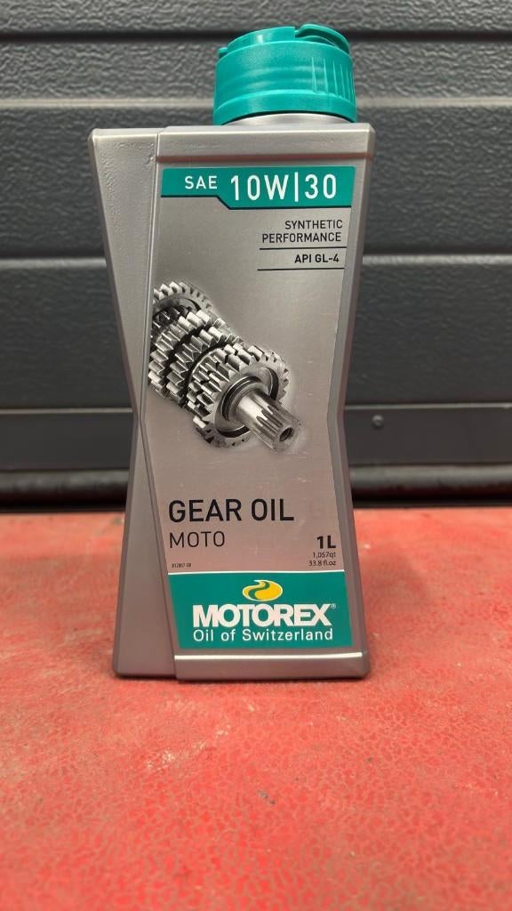 LOT DE 10 : Huile de Boîte MOTOREX Gear Oil 10W30, Motos, Accessoires | Produits d'entretien, Enlèvement