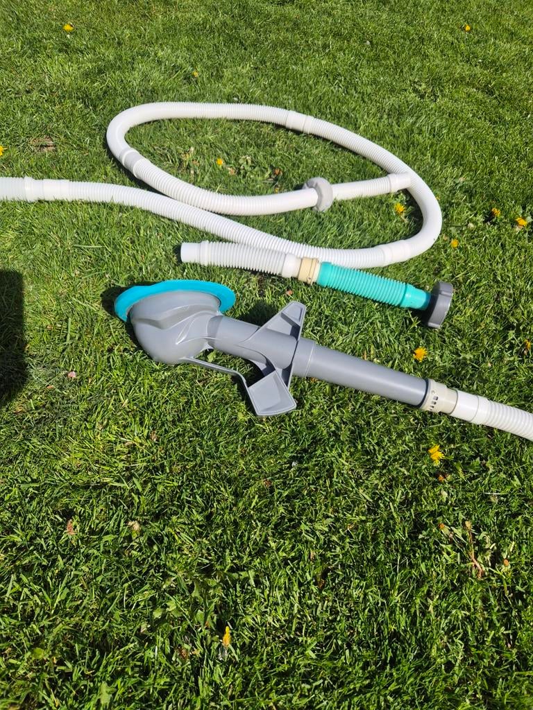 Stofzuiger zwembad, Ophalen