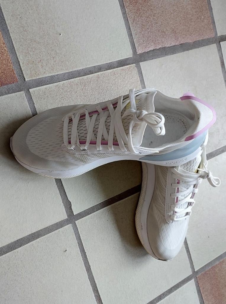 Adidas vrouwensneakers maat 38 - zo goed als nieuw, Ophalen