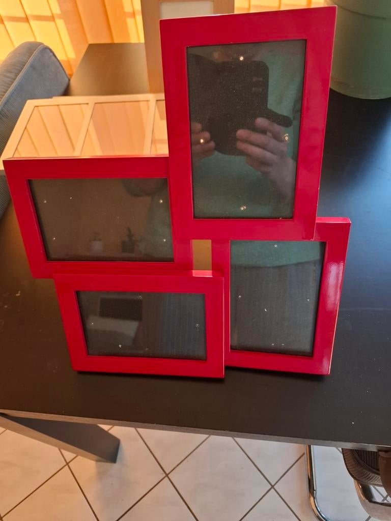 Rode fotokader hout, Ophalen