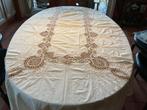 Prachtig heel groot tafelkleed met kant &borduursels, Enlèvement ou Envoi