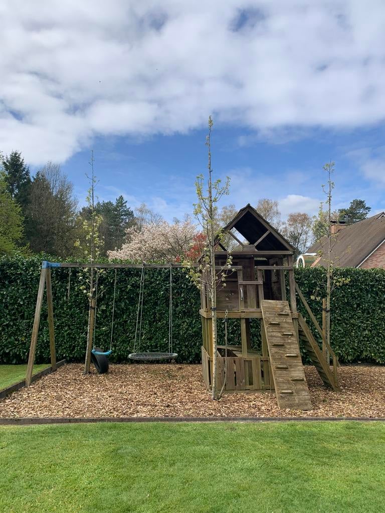 Gezellig houten speelhuis, Kinderen en Baby's, Ophalen, Gebruikt, Schommel