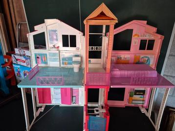 Barbie huis, Kinderen en Baby's, Speelgoed | Poppenhuizen, Ophalen, Zo goed als nieuw