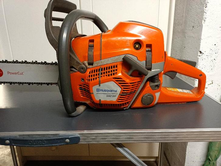 Tronçonneuse Husqvarna 592XP, Jardin & Terrasse, Outils à main, Comme neuf, Autres types, Enlèvement