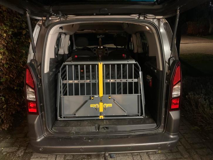 VarioCage Double XL – €565 (zonder scheidingswand), Dieren en Toebehoren, Hondenbenches, Zo goed als nieuw, Ophalen